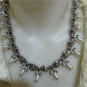 Rare Vintage Monet Crystal/Pearl Necklace